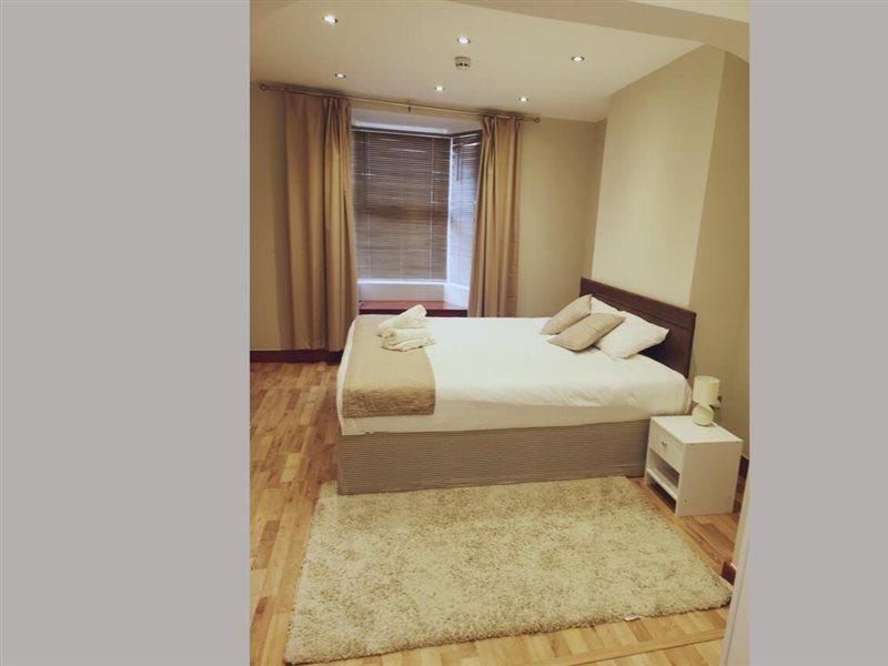 The R Inn Hotel Desborough Extérieur photo