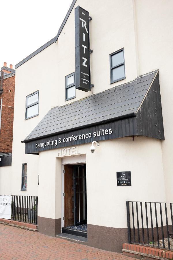 The R Inn Hotel Desborough Extérieur photo